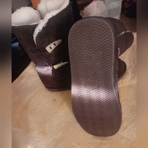 Women's size 10, Willowbee boots - Picture 3 of 3